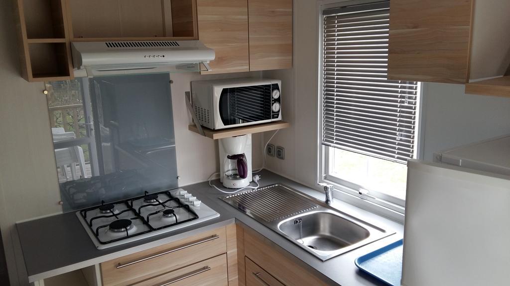 Camping De La Miniere Forges-les-Eaux Eksteriør billede