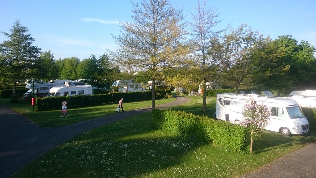 Camping De La Miniere Forges-les-Eaux Eksteriør billede