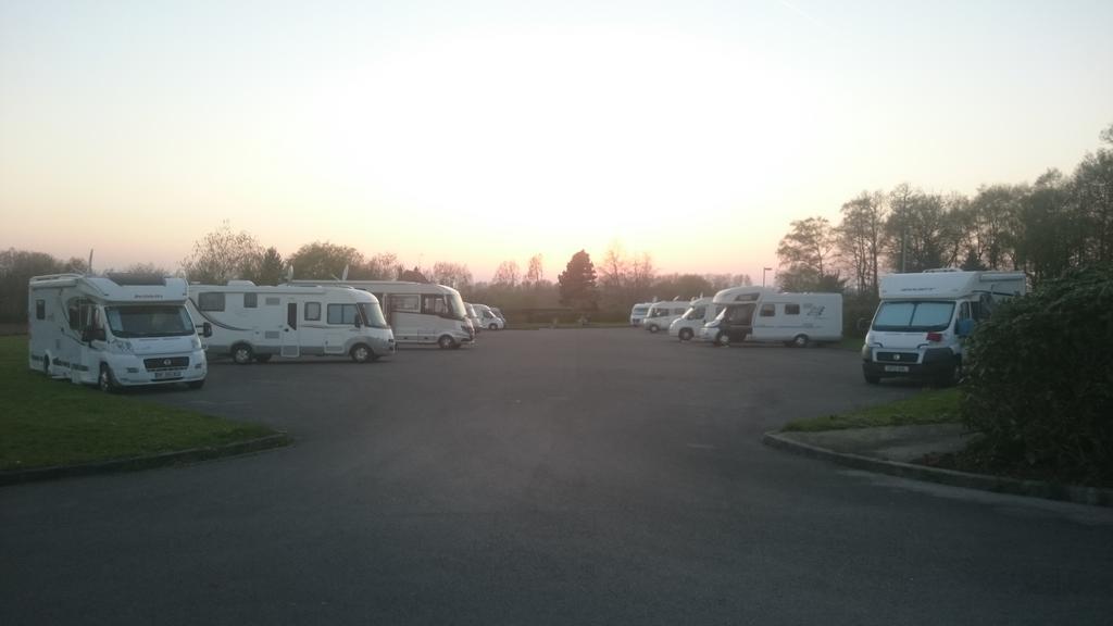 Camping De La Miniere Forges-les-Eaux Eksteriør billede